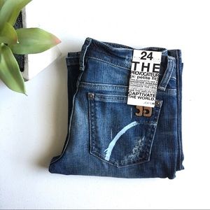  Joe's Jeans Distressed Provocateur Petite Fit